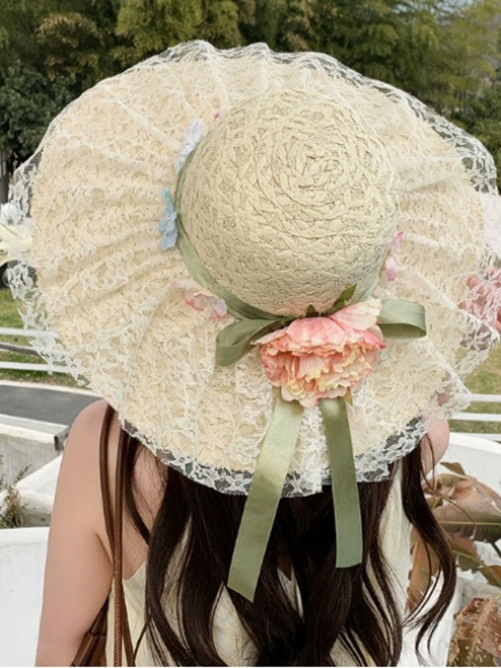 Vintage Lace Wide-Brim Sun Hat with Floral Accent - Cream